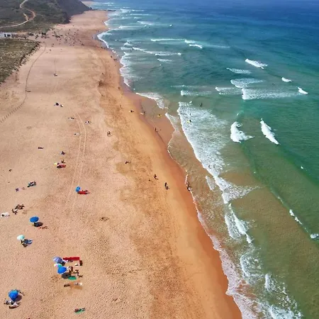 Vasco Da Gama - Pool & Bqq - Pata Da Gaivota * ロウリニャン